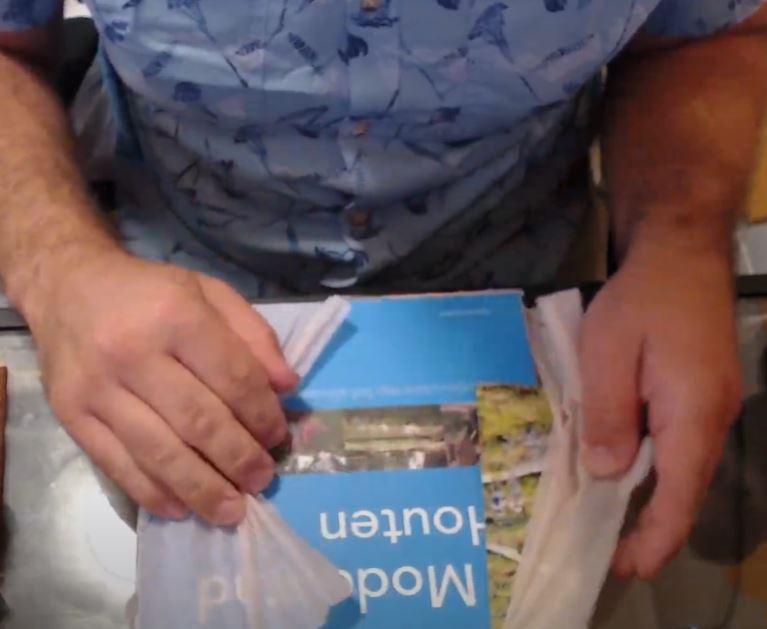 Unboxing Houten books video thumbnail